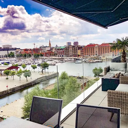 Apartment Eilandje Super Penthouse Marina 601